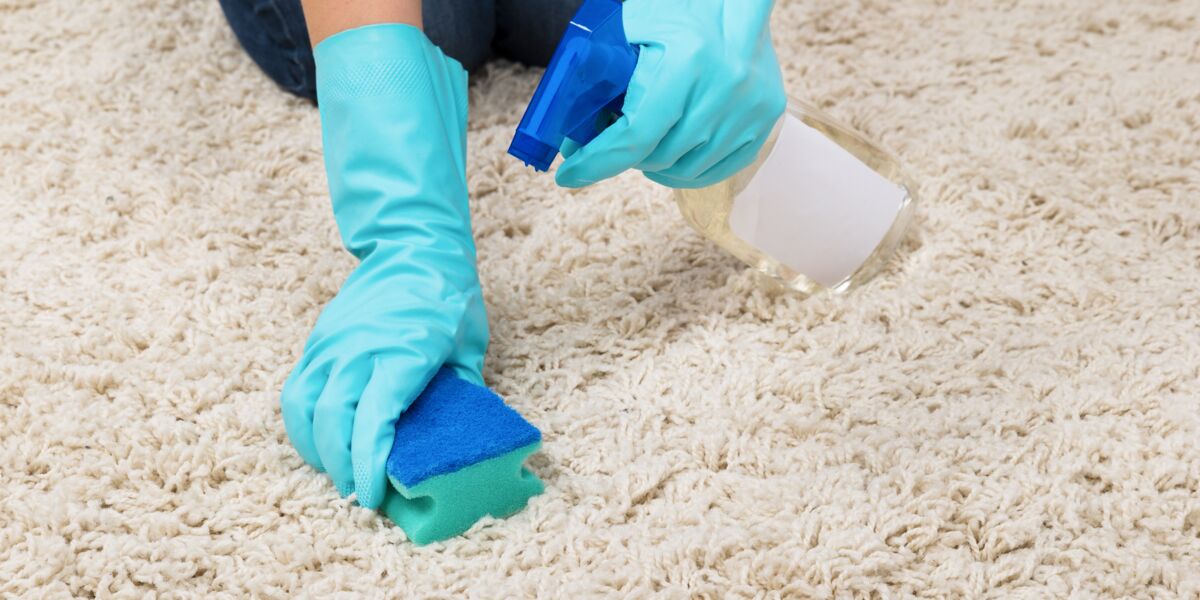 Comment nettoyer un tapis en profondeur ?